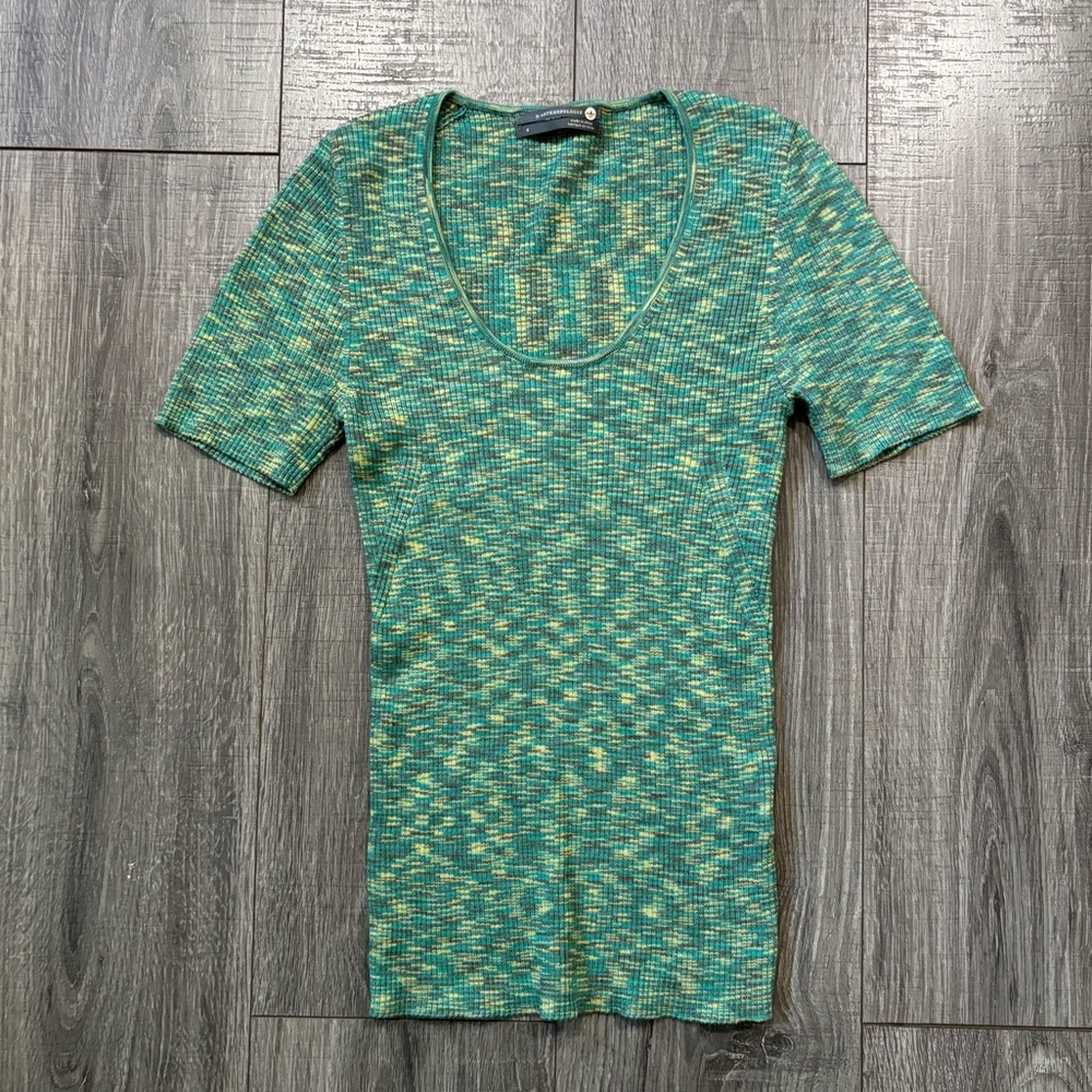Anthropologie Green and Yellow Short Sleeve Tee
(0169)